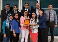 Appreciation of the team of the year Alzahra center dubai April 2018