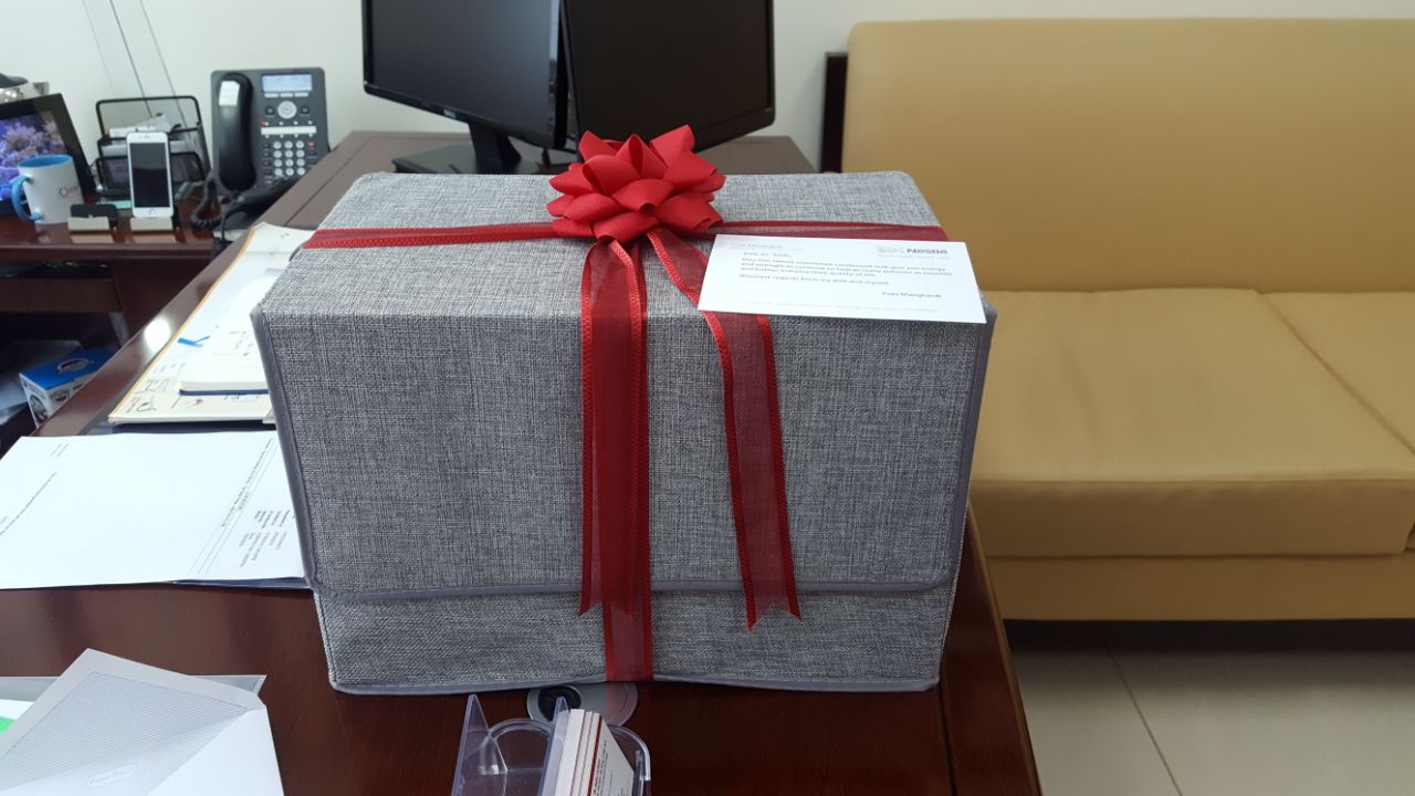 Gift from patient of alzhra for Hipec Alzahra oncology & GI centers Sadir Alrawi & team Dubai UAE July 2018