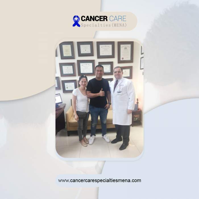 Dr. Sadir Alrawi with one of our patient.